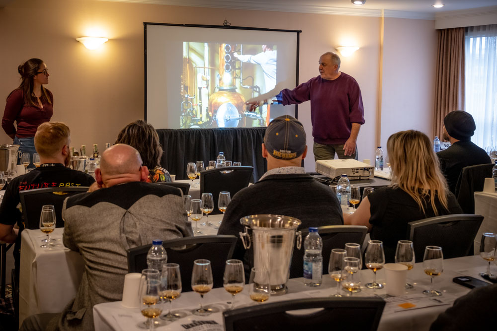 VWF-SAT-DAY030.jpg