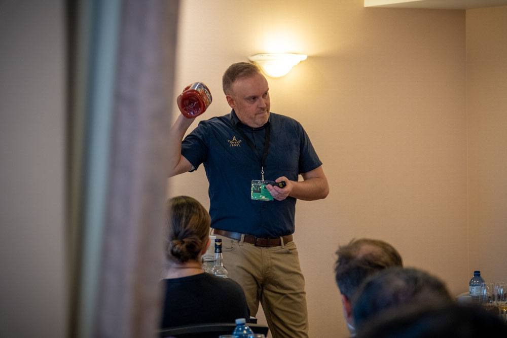 VWF-SAT-DAY099.jpg