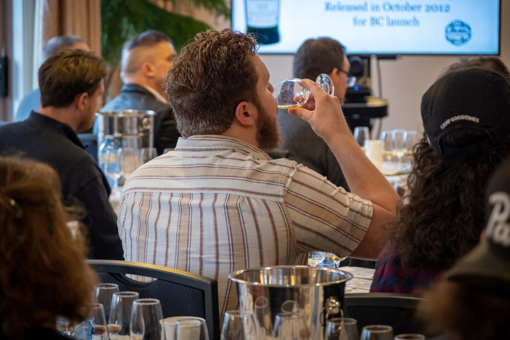 VWF-SAT-DAY150.jpg