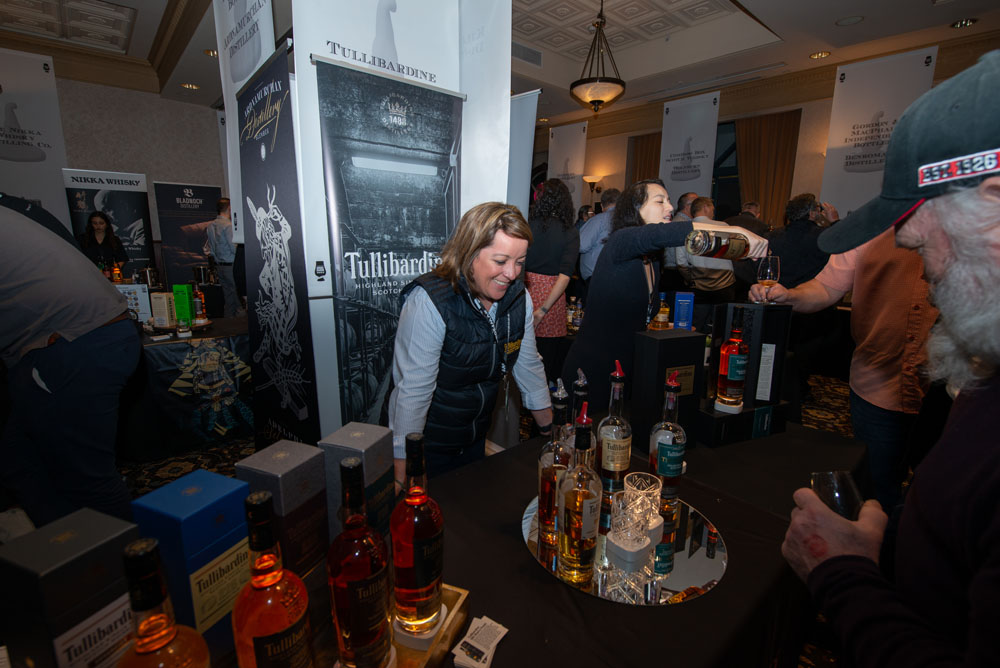 VWF-SAT-NIGHT060.jpg