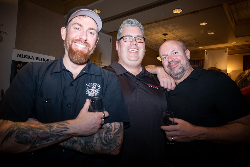 VWF-SAT-NIGHT192.jpg