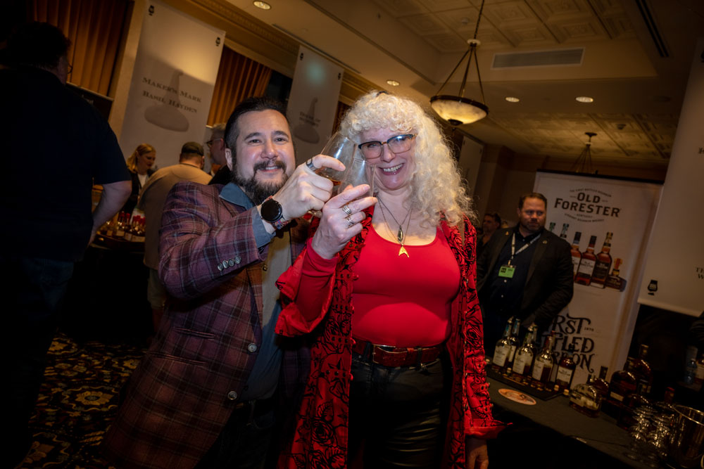 VWF-SAT-NIGHT208.jpg
