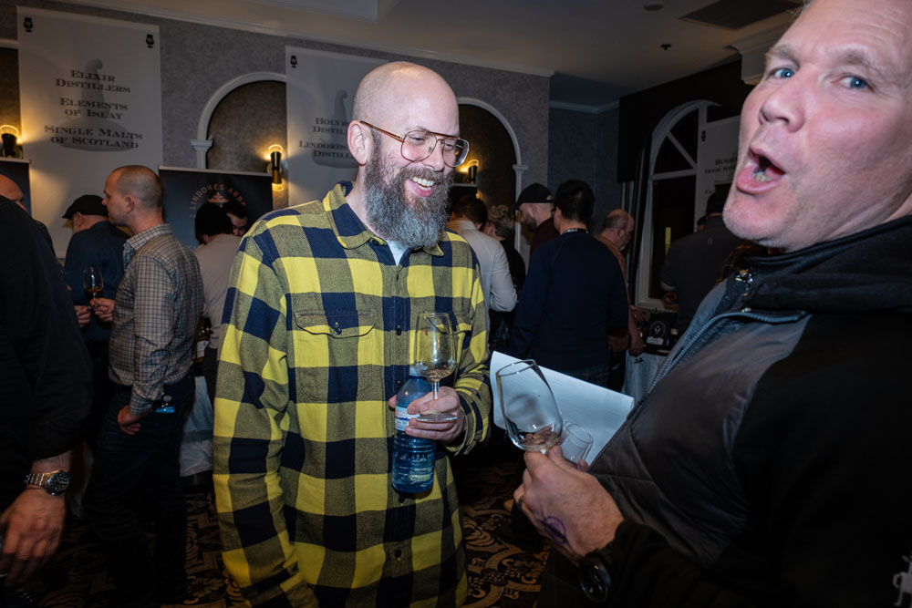 VWF-SAT-NIGHT221.jpg
