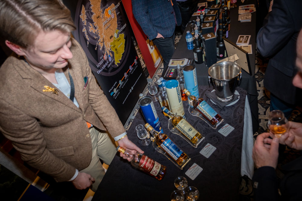 VWF-SAT-NIGHT226.jpg