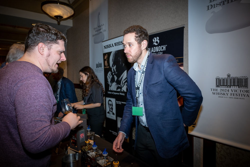 VWF-SAT-NIGHT260.jpg